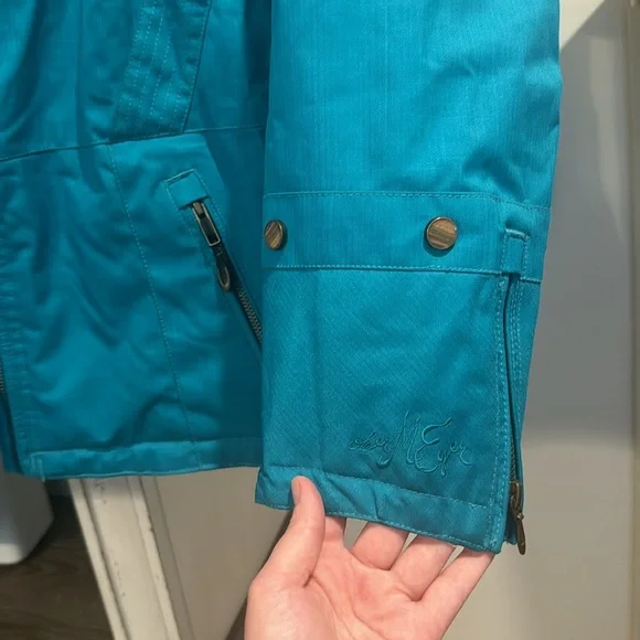 Obermeyer Ski/Snowboard Jacket with Detachable Hood - Picture 10 of 13